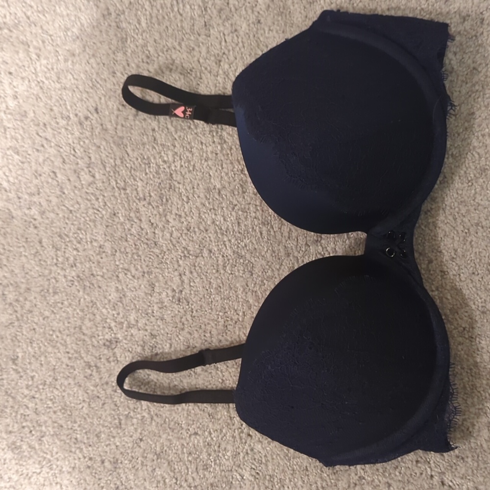 Victoria's secret navy blue lace push up bra
